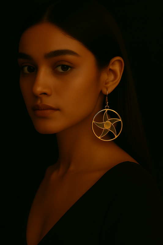 TRIKÓNA SPIRAL EARRINGS